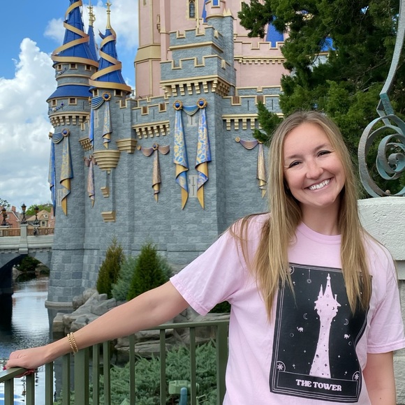 Meet your Posher, Peyton - Picture 1 of 1